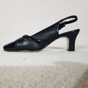 Tender tootsies New sling back dark blue heels